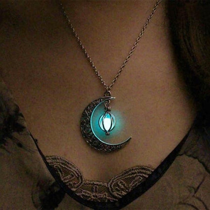 Creative Luminous Moon Creative Pendant Necklace Your Secret Night Sky 🌙
